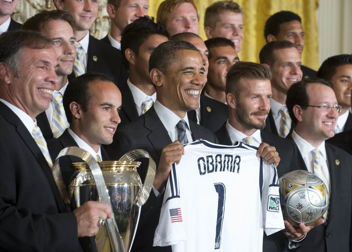 Đội trưởng Donovan, Tổng thống Obama và Beckham